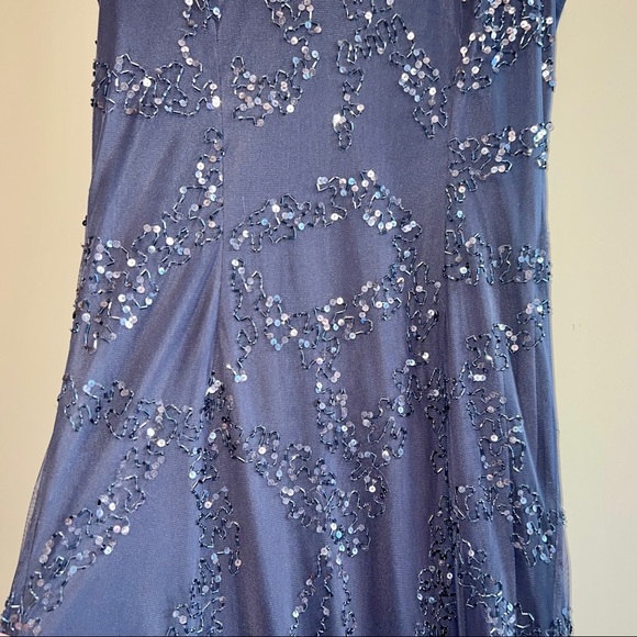 Adrianna Papell Size 10 Beaded Sleeveless Formal Gown w/ Sheer Overlay. Unique - Picture 8 of 11